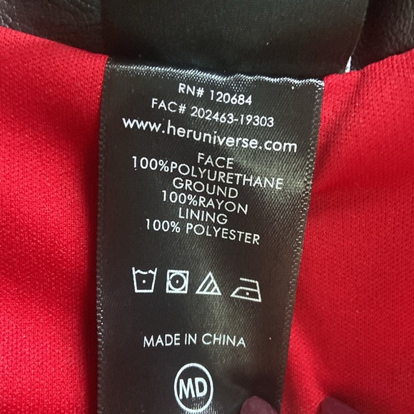 Her Universe Marvel Avengers Moto Black Widow Faux Leather Women’s Sz M Jacket - Picture 10 of 10